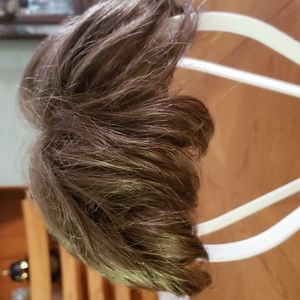 Very Nice Hair Topper In Medium Brown
